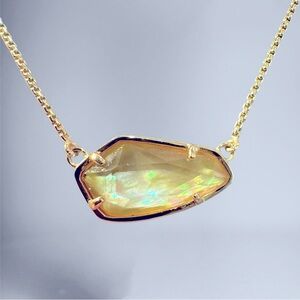 Gold Kendra Scott Necklace with Iridescent Gold Stone | EUC